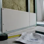 Epaisseur cloison placo en chantier, montants et BA13