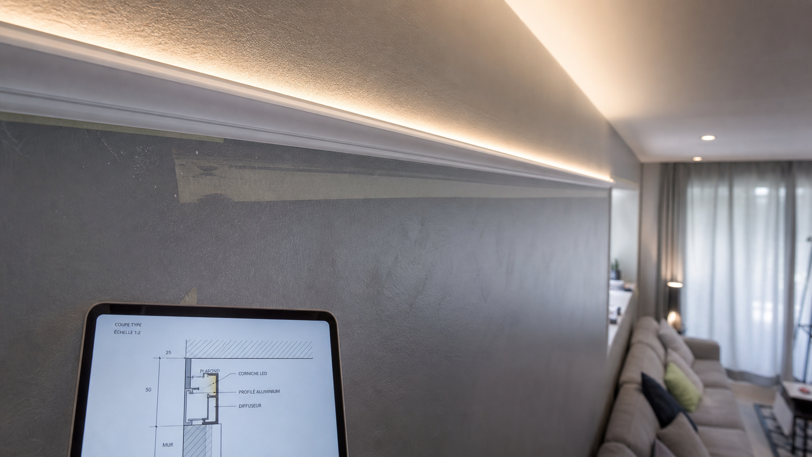 LED pour corniche : lumière indirecte sans points visibles